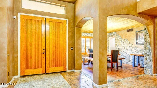 Foto del edificio - 4563 E Desert Sands Dr