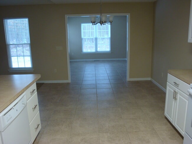 Kitchen into den/sunroom addition - 32 Klines Cv