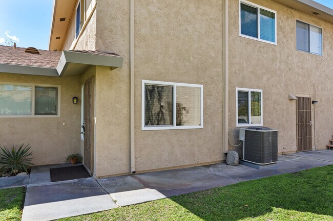 Building Photo - 72728 Willow St