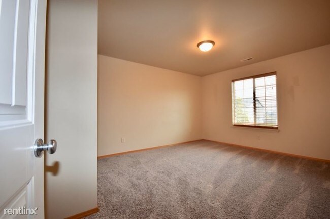 Foto del edificio - 3 br, 2.5 bath Condo - 924 N. River Rock