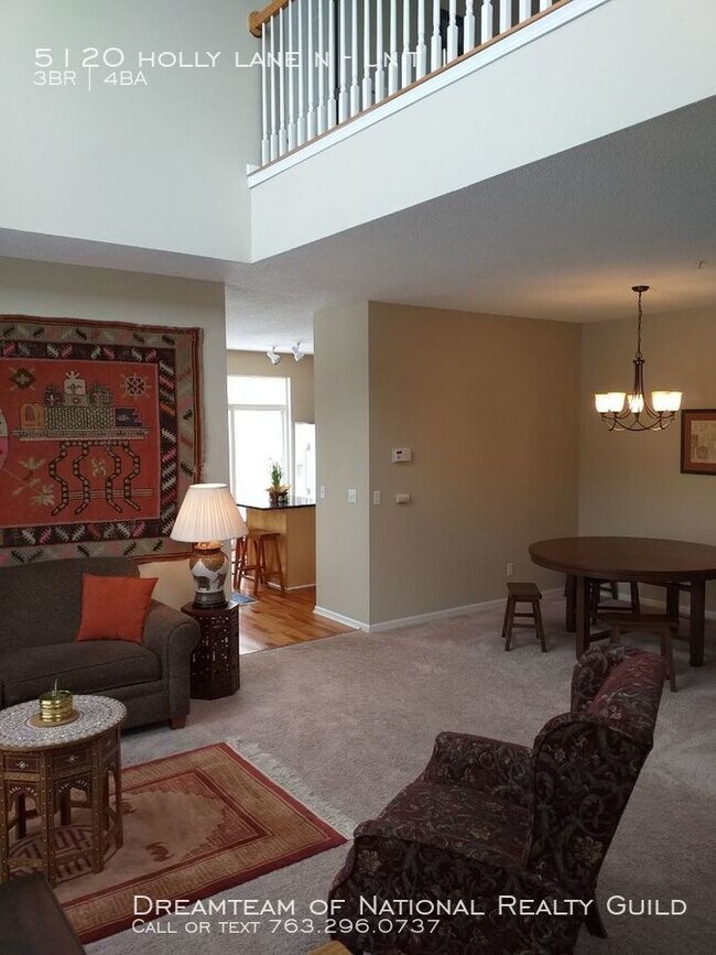 Foto del edificio - 5120 Holly Ln N
