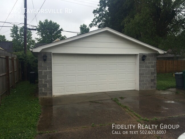 Building Photo - Kingsley -3BR 1.5 Baths, 2 Car Garage