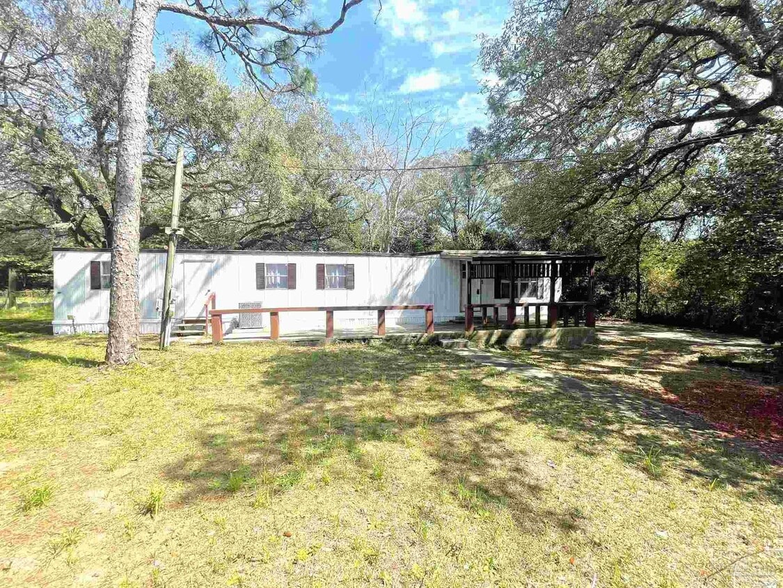 Primary Photo - 1826 Bainbridge Ave