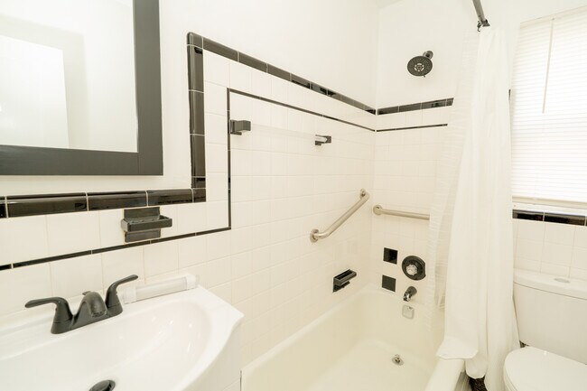 Foto del edificio - 1037 16th St S