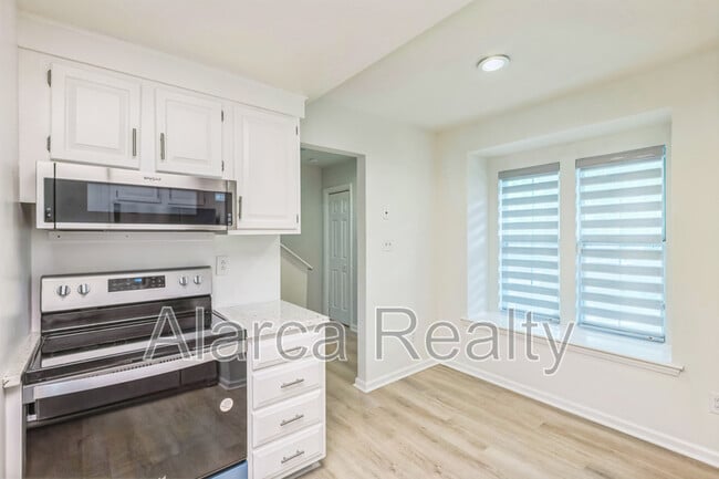 Building Photo - 2756 Tiergarten Ln