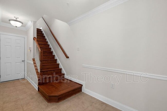 Building Photo - 415 N Upton Ct