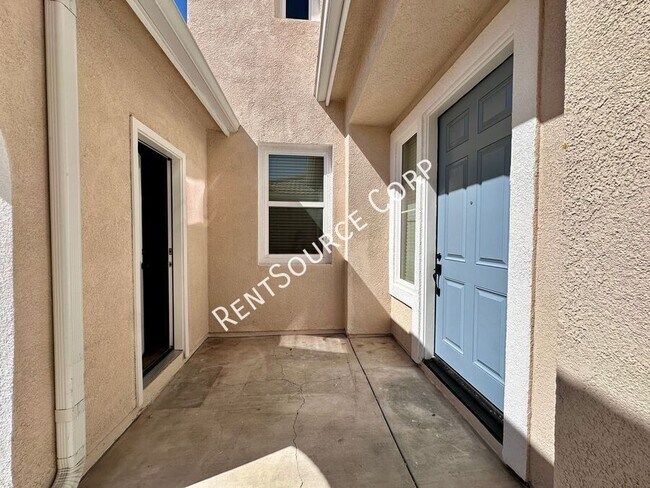 Foto del edificio - 16339 Mountain Ln