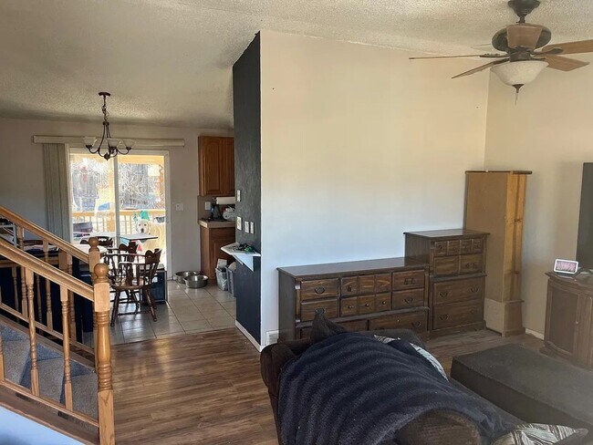 Foto del edificio - 4506 Lancaster Dr