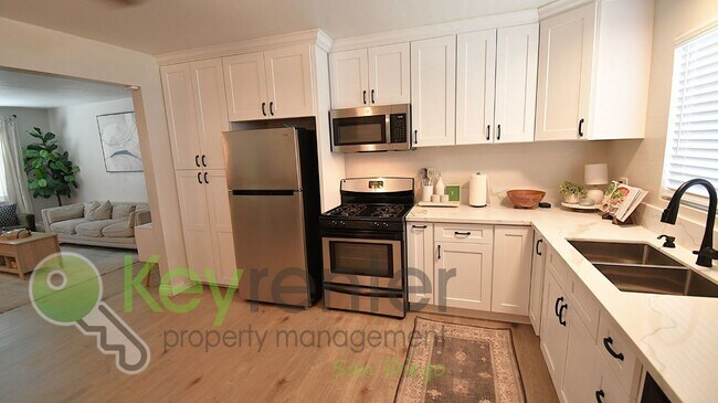 Foto del edificio - Traditional Duplex in Lemon Grove | Minutes from CA-94 FWY Acces