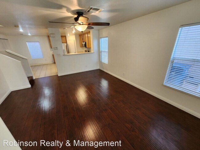 Foto del edificio - 3 br, 2.5 bath House - 677 Jewel Tower St.