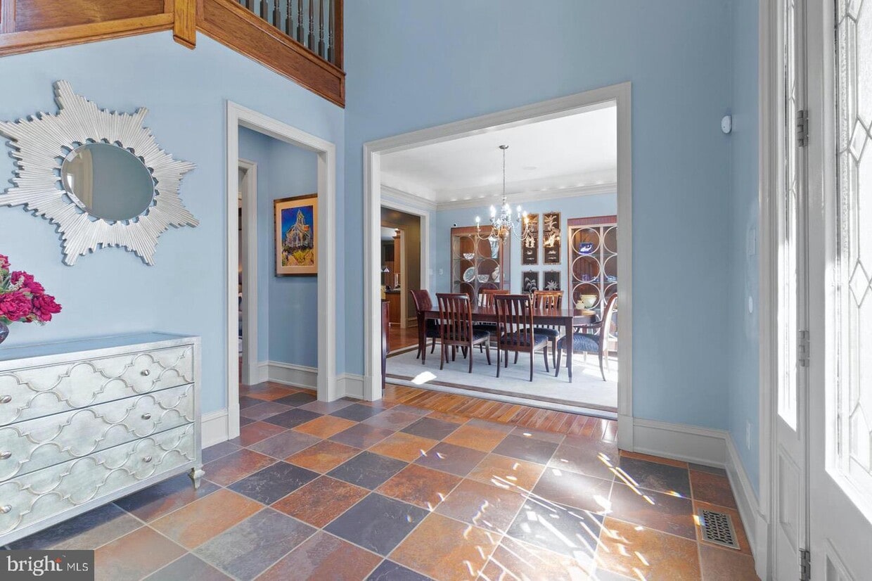 Foto principal - 350 Tom Brown Rd
