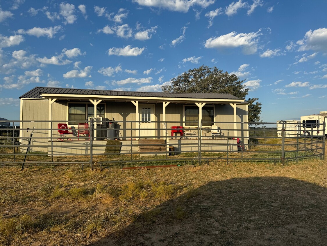 Building Photo - 17380 Co Rd 163