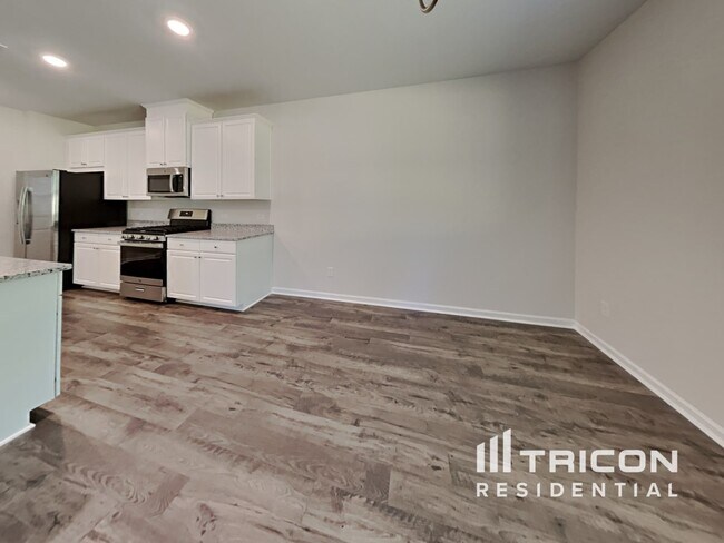 Foto del edificio - 156 Chapelcrest Ln