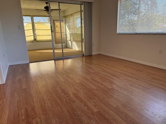 Building Photo - 3931 Panola Ln