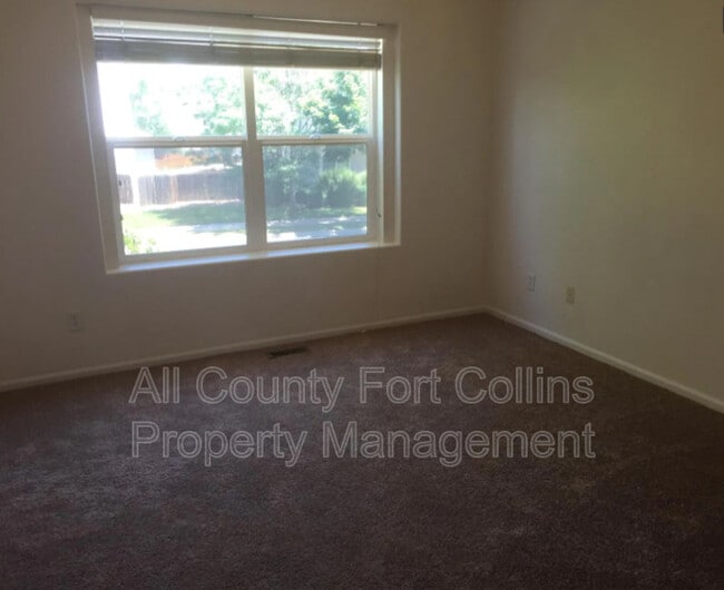 Building Photo - 6803 Autumn Ridge Dr