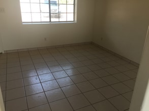 Building Photo - 1141 Calle Carmelita