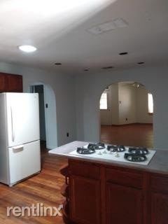 Building Photo - 3 br, 2 bath House - 200 New York