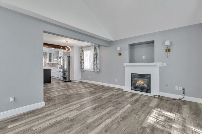 Foto del edificio - Beautifully Updated 4-Bedroom Lacey Home