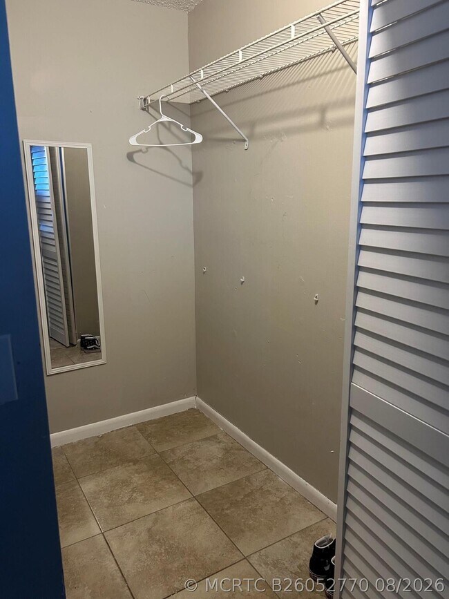 Building Photo - 7888 Sonoma Springs Cir