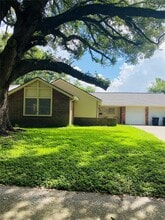 Building Photo - 1503 Bayou Dr