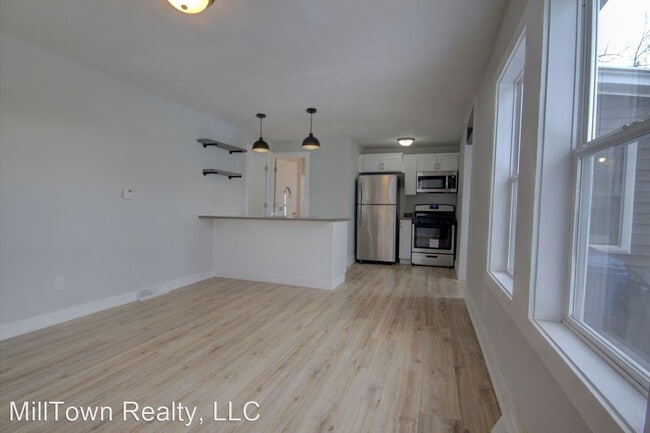 Building Photo - 2 br, 1 bath House - 709 28th 1/2 St