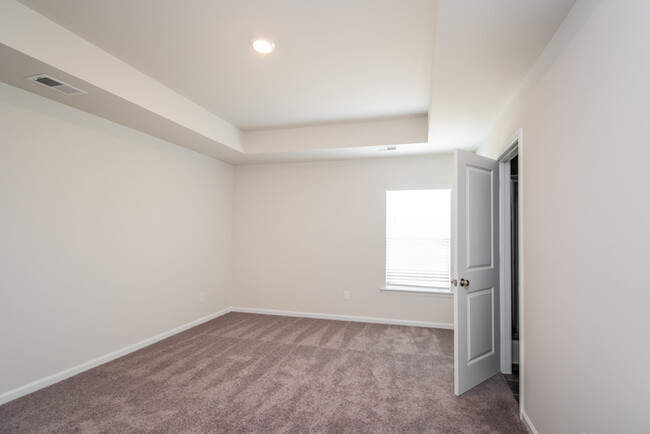 Foto del edificio - Burnside Farms with community Pool!!