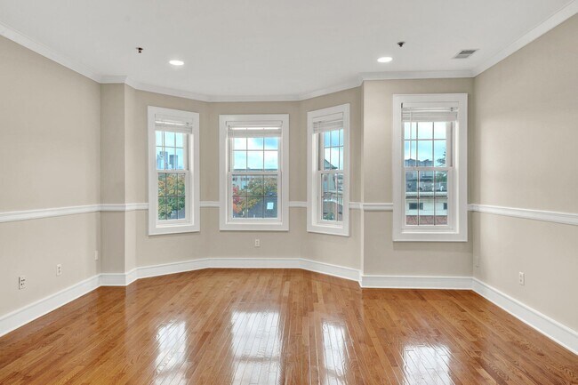 Foto del edificio - 904 Jefferson St
