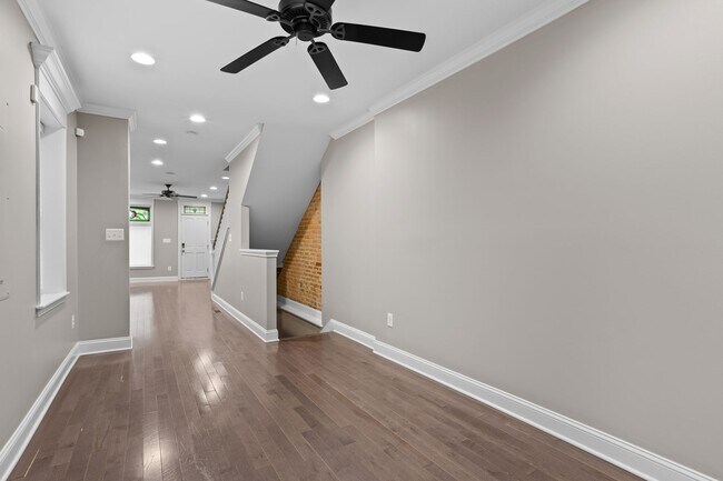 Foto del edificio - Upper Fells Point Townhouse - 3+ Bedrooms,...