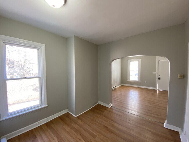 Building Photo - 149 Lincoln St