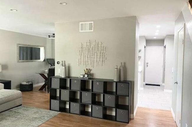 Building Photo - 28713 Conejo View Dr