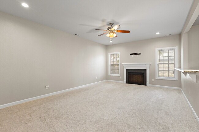 Foto del edificio - Fully Updated home in Westhaven