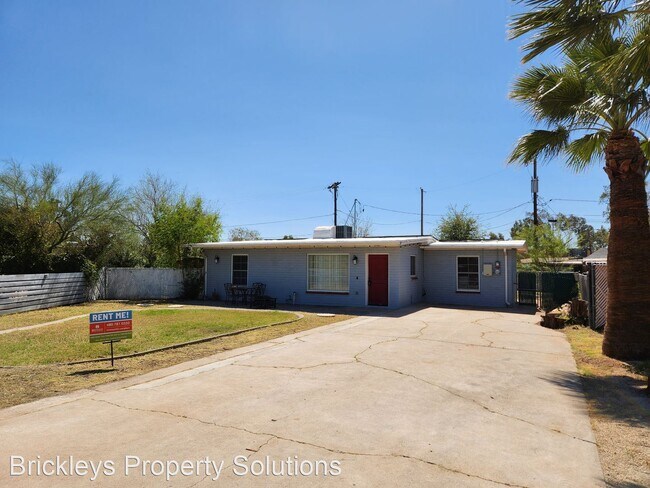Building Photo - 3 br, 1 bath House - 318 S Terry Circle