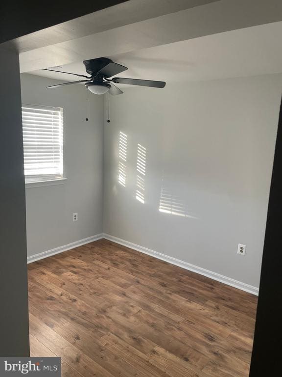 Foto del edificio - 8375 Montgomery Run Rd