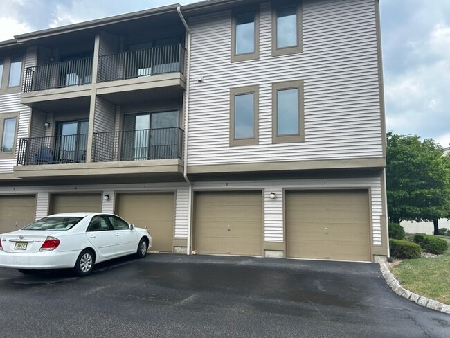 Building Photo - 2 Sam Bonnell Dr