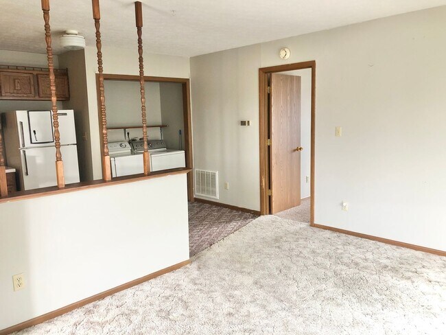 Foto del edificio - 5372 Big Tyler Rd