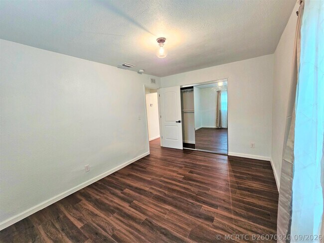 Foto del edificio - 261 6th Dr SW