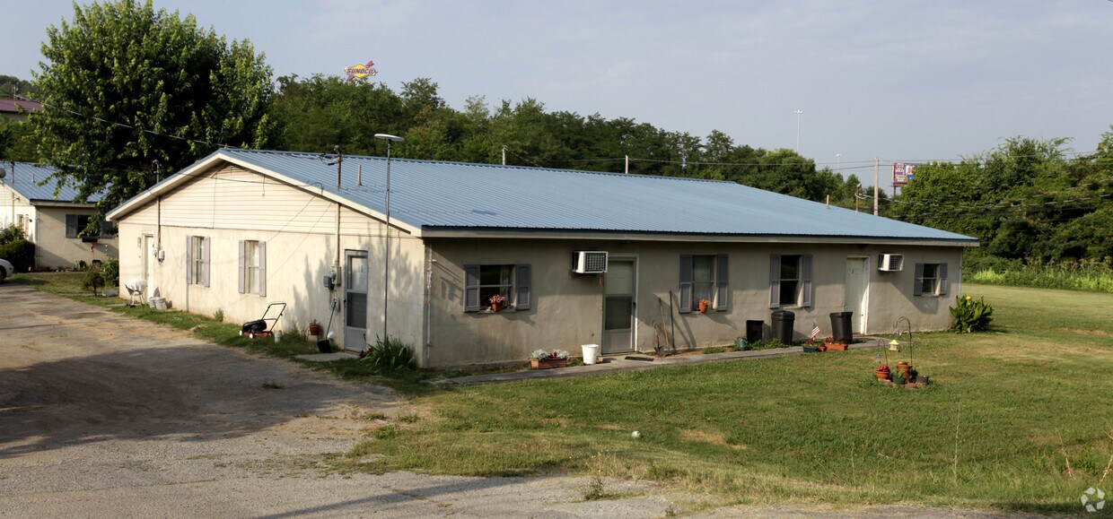 Foto principal - 2049-2059 Monroe St