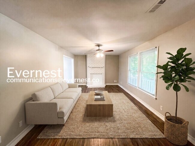 Foto del edificio - 1310 Sun Valley Rd