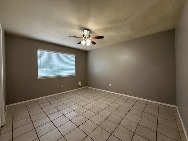Foto del edificio - BREWSTER ESTATES duplex available NOW!