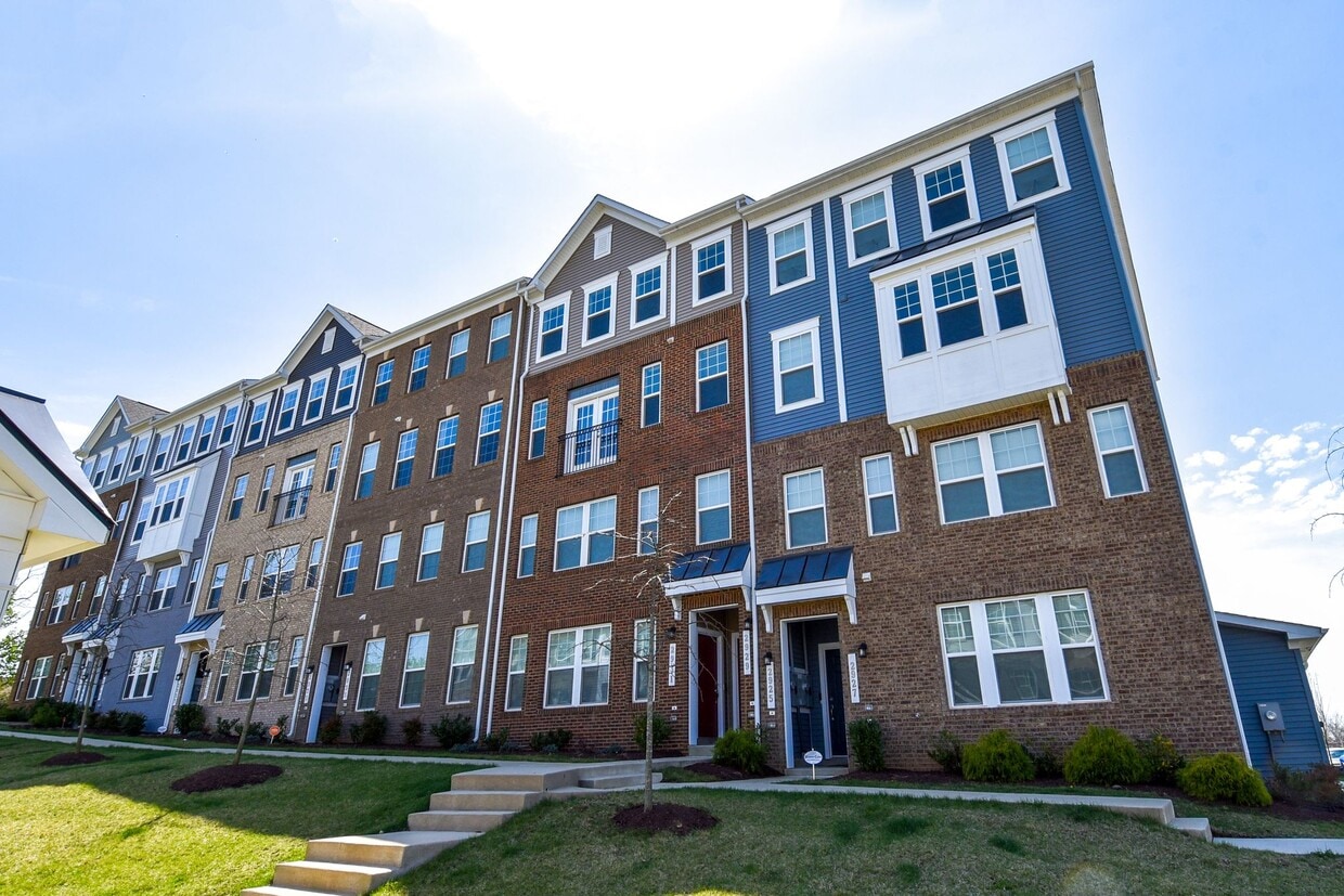 2929 Duvall Ridge Rd Unit 565, Hyattsville, MD 20785 Condo for Rent