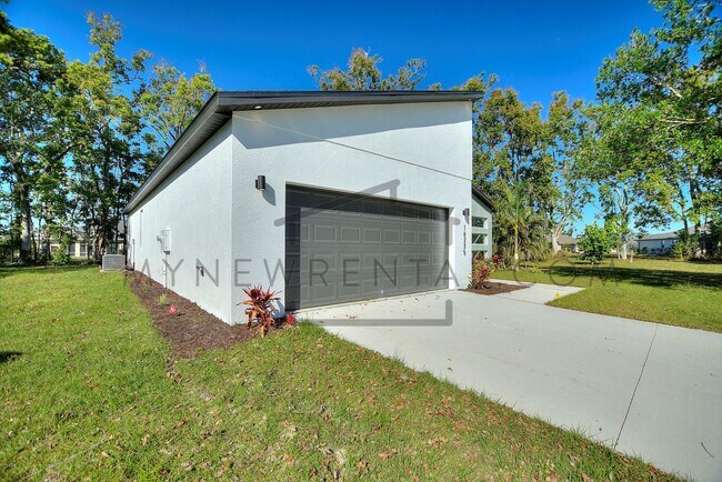 Building Photo - Deposit-Free! Modern Living on a Quiet CUL...