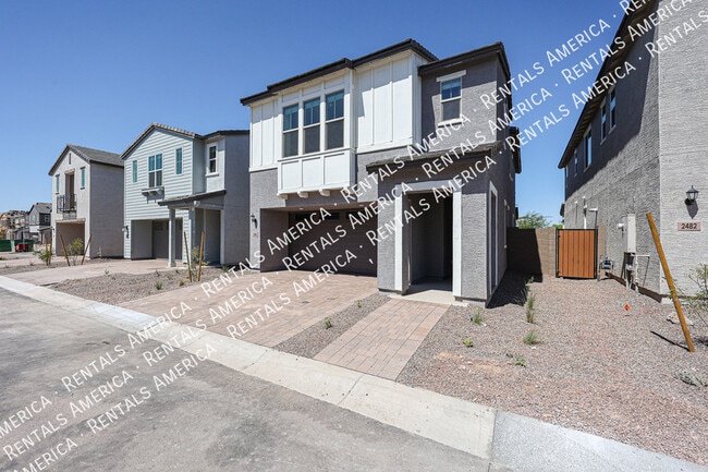 Building Photo - 2484 W Rowel Rd