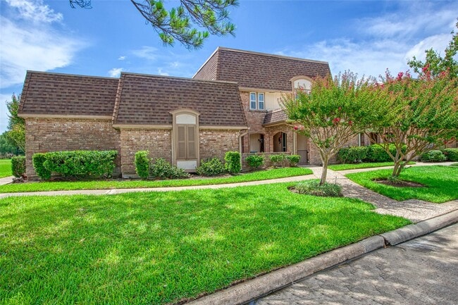 Foto del edificio - 2621 Yorktown Ln