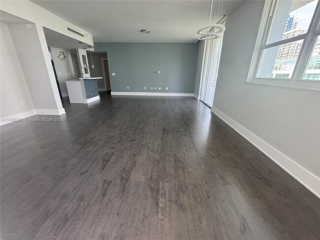 Foto del edificio - 5970 Indian Creek Dr