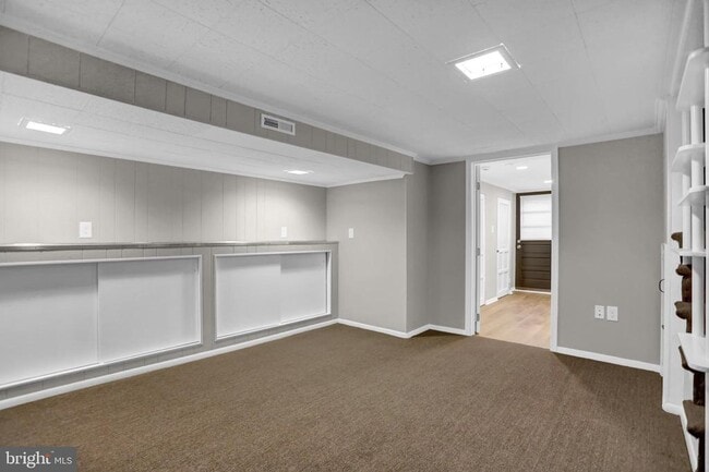 Foto del edificio - 2857 Plainfield Rd