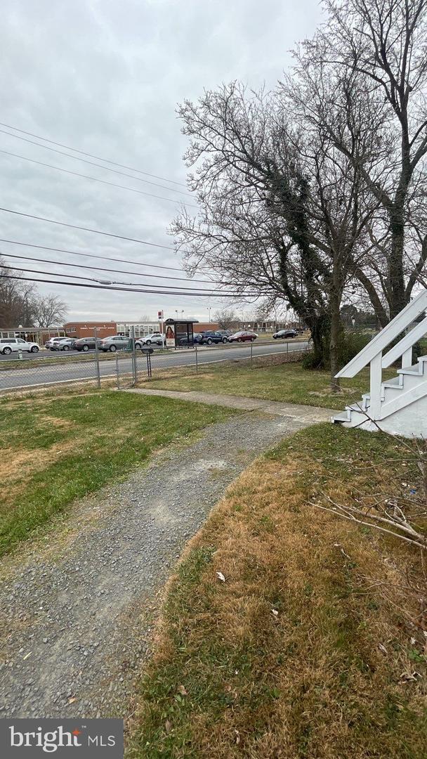 Building Photo - 5701 Fisher Rd