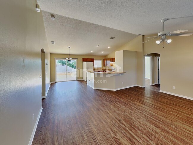 Building Photo - 831 Shore Breeze Way