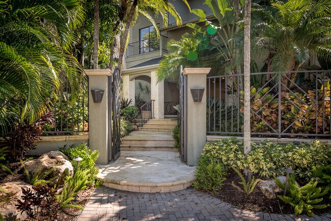 Foto del edificio - 1241 Tree Bay Ln