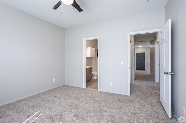 Building Photo - ReNew Jordan Creek