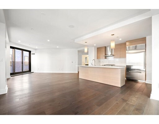 Building Photo - 14 W Broadway